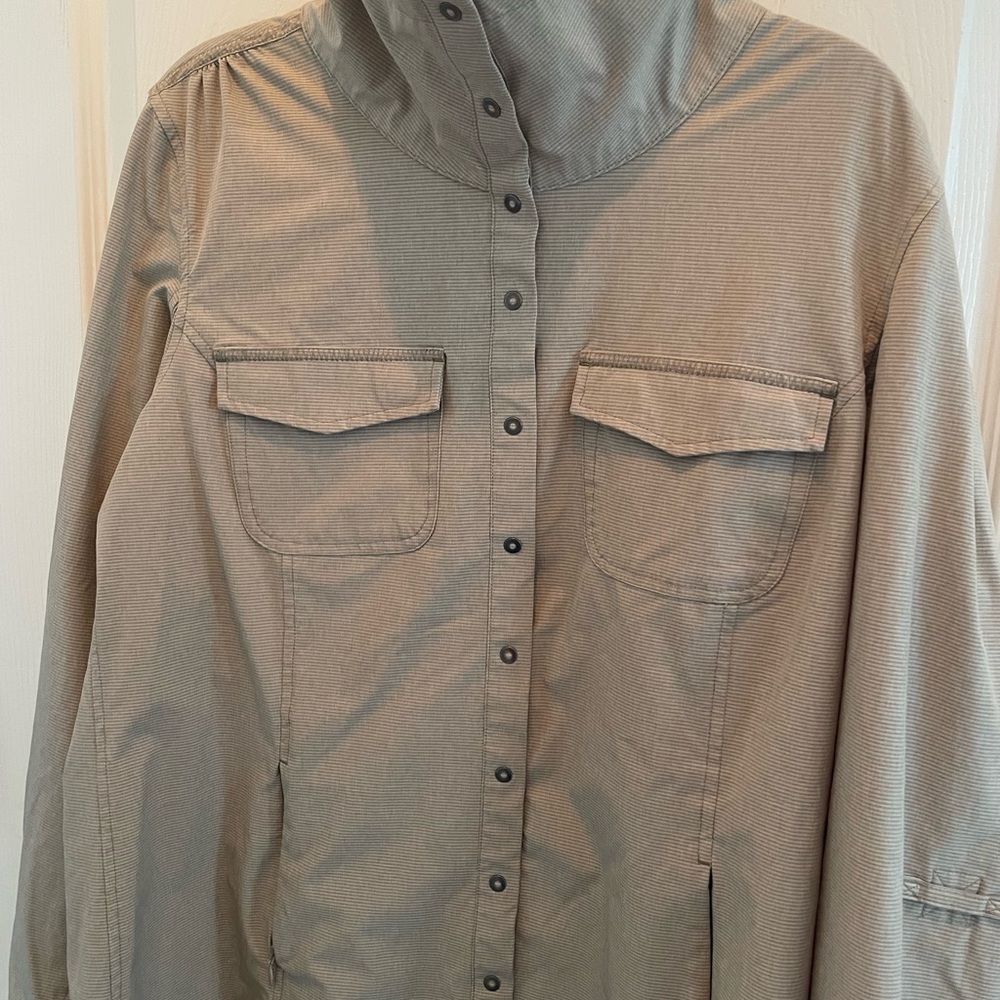 Duluth Trading Co Women's Sol Survivor sun protection shirt/jacket